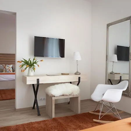 فندق مبيت وإفطار Millennium Balatonalmádi